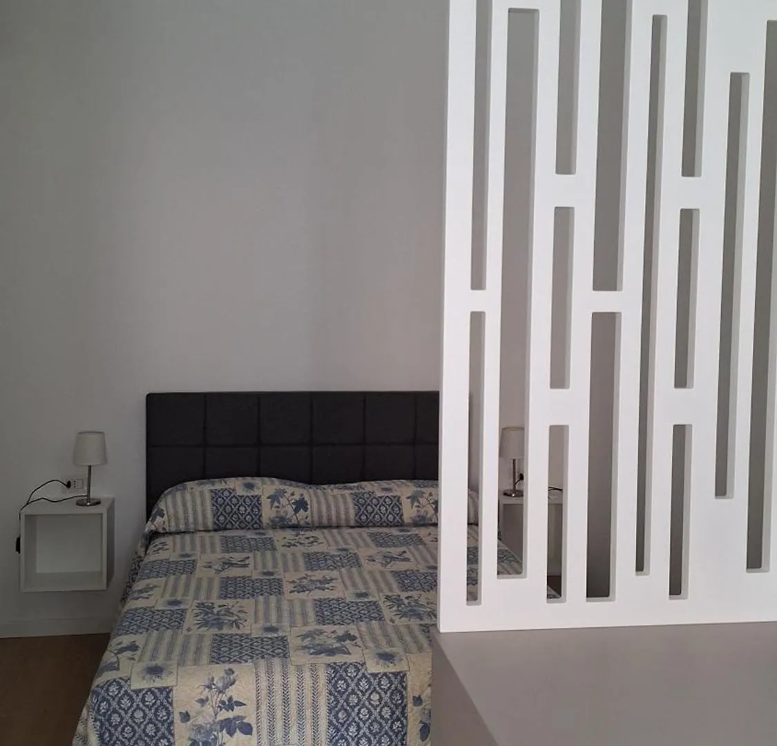 Citylife Suite - Quite Apartment Citylife Mico Fiera Stadium M5 밀라노 0*,